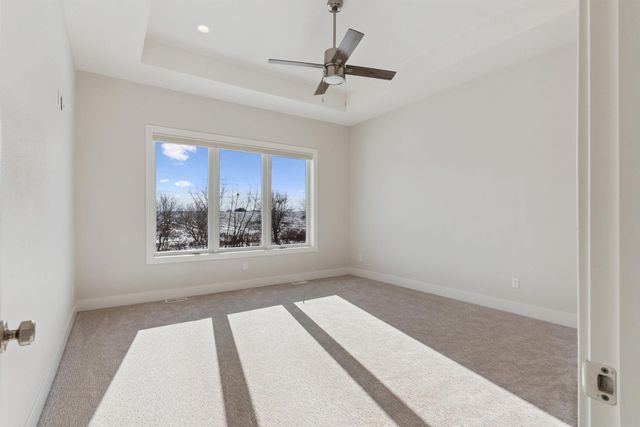 3120 Waterbury Drive, Cedar Falls, IA 50613