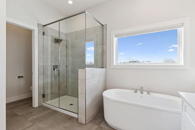 3120 Waterbury Drive, Cedar Falls, IA 50613