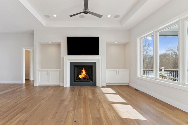 3120 Waterbury Drive, Cedar Falls, IA 50613