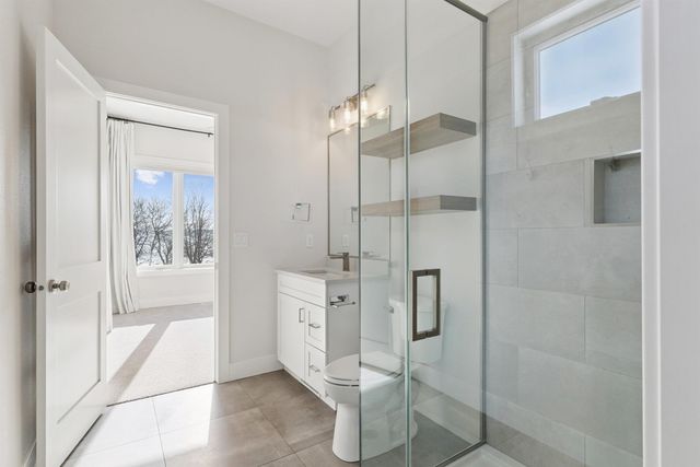 3120 Waterbury Drive, Cedar Falls, IA 50613