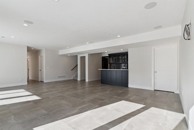 3120 Waterbury Drive, Cedar Falls, IA 50613