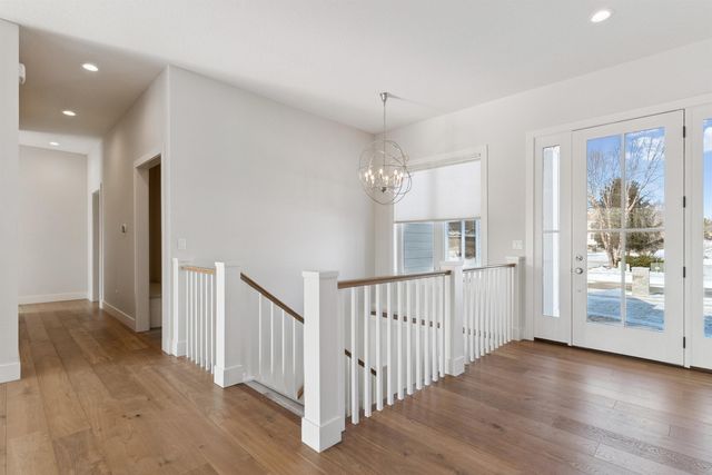 3120 Waterbury Drive, Cedar Falls, IA 50613