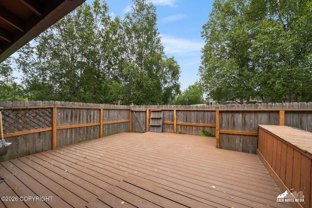 7822 Raymar Circle, Anchorage, AK 99518