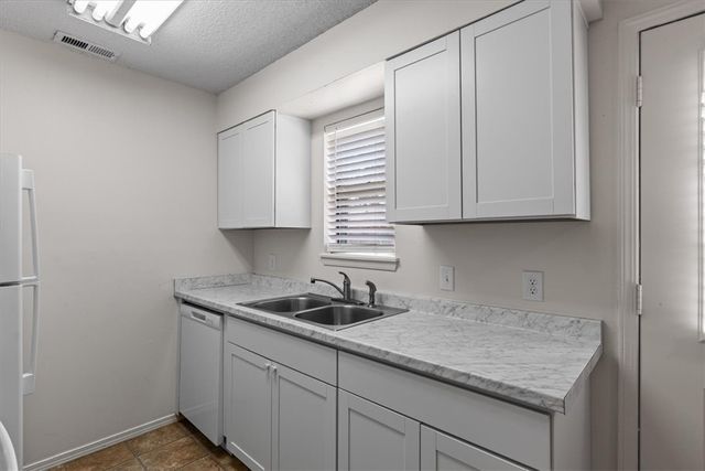3514 W Olive Street, Rogers, AR 72756