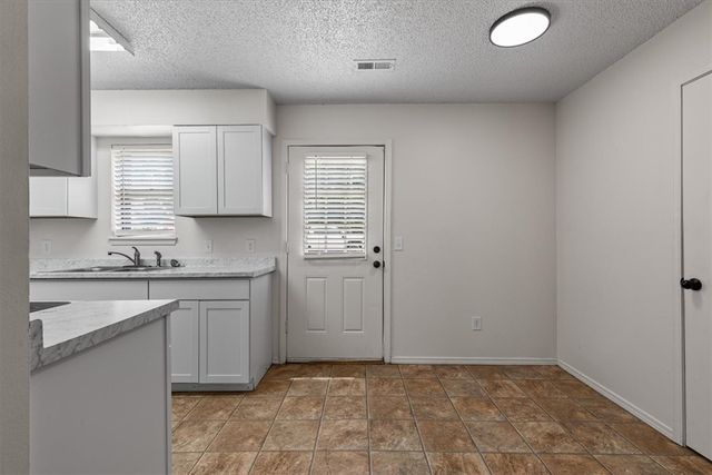 3514 W Olive Street, Rogers, AR 72756