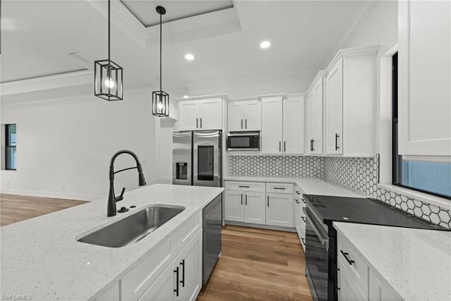 12307 Sweet Kiwi LN, Fort Myers, FL 33908