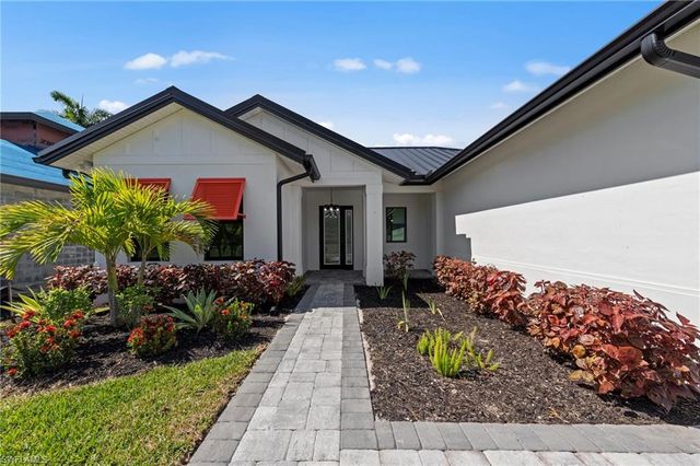 12307 Sweet Kiwi LN, Fort Myers, FL 33908