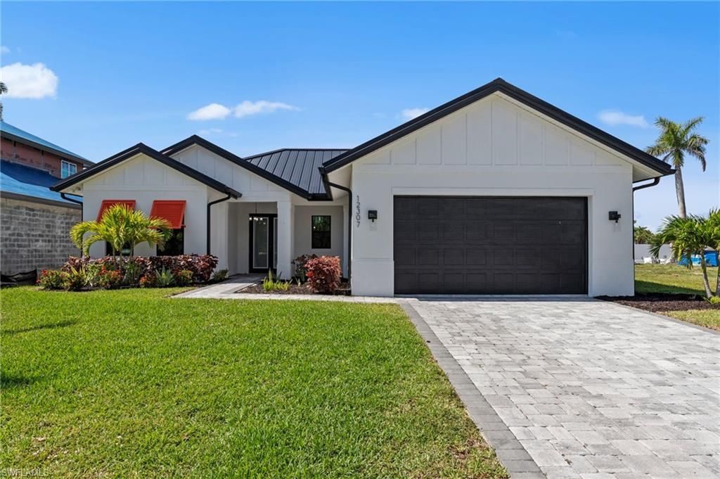 12307 Sweet Kiwi LN, Fort Myers, FL 33908