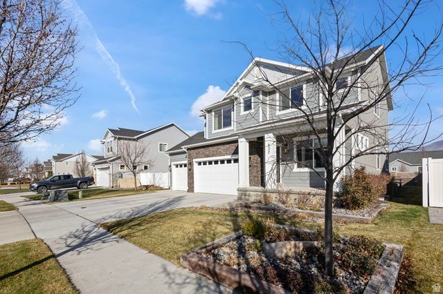 832 N PLAINSMAN DR, Spanish Fork, UT 84660