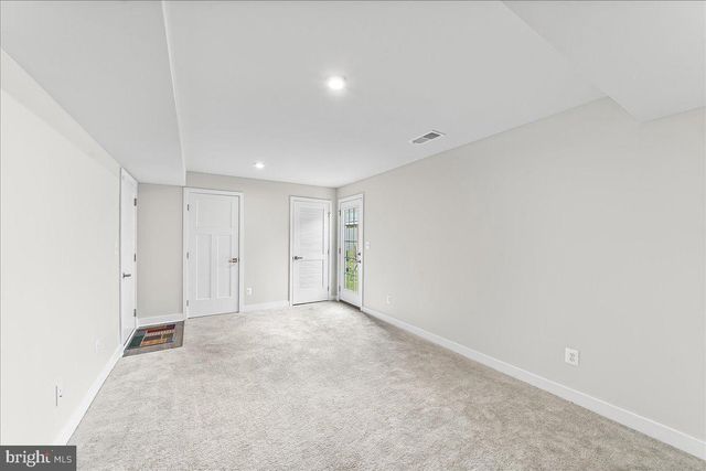 2145 RIVERS DR, Newark, DE 19702