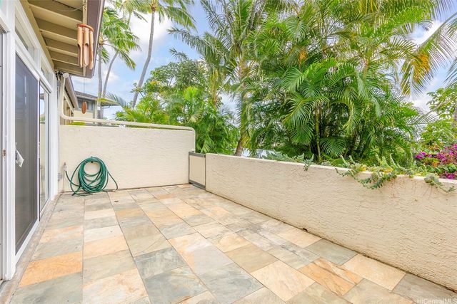 205 Kawaihae Street A5, Honolulu, HI 96825