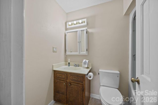 462 Camrose Circle NE, Concord, NC 28025