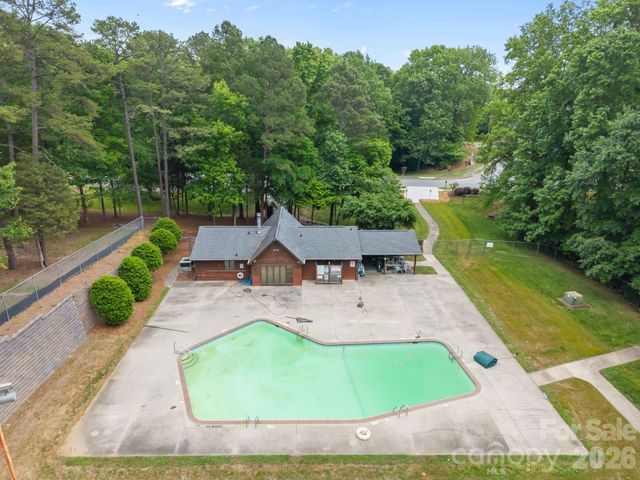 462 Camrose Circle NE, Concord, NC 28025