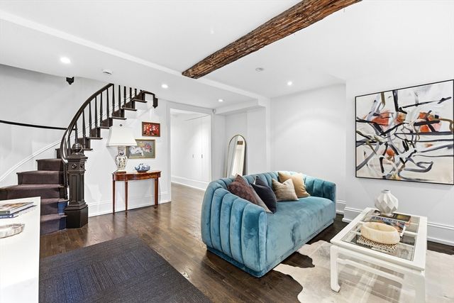 22 Joy St 22, Boston, MA 02114