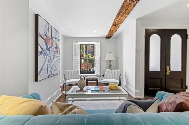 22 Joy St 22, Boston, MA 02114