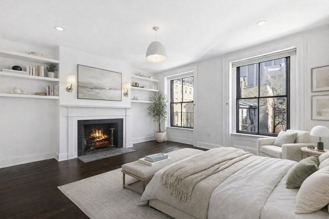 22 Joy St 22, Boston, MA 02114