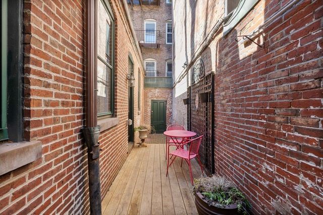 22 Joy St 22, Boston, MA 02114