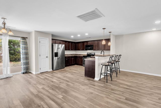 2241 Deerfield Ave., Myrtle Beach, SC 29575