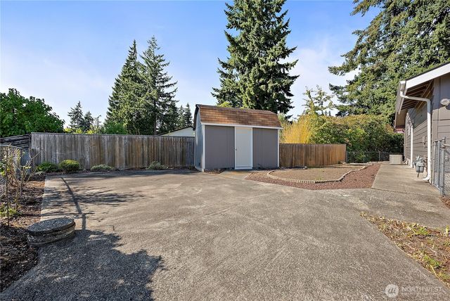 10811 Rampart Drive E, Puyallup, WA 98374