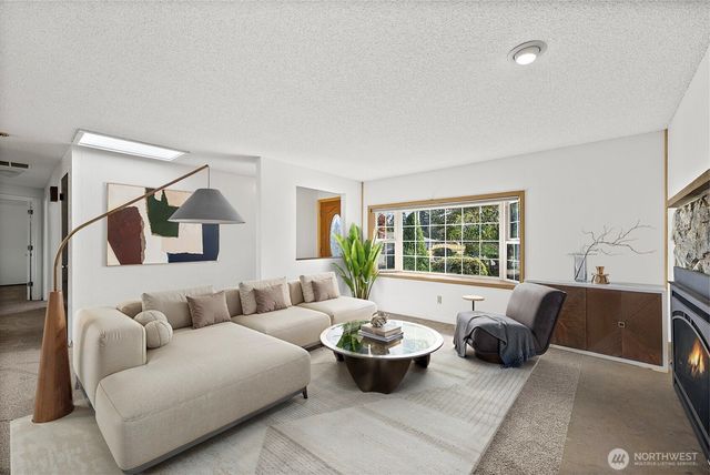 10811 Rampart Drive E, Puyallup, WA 98374