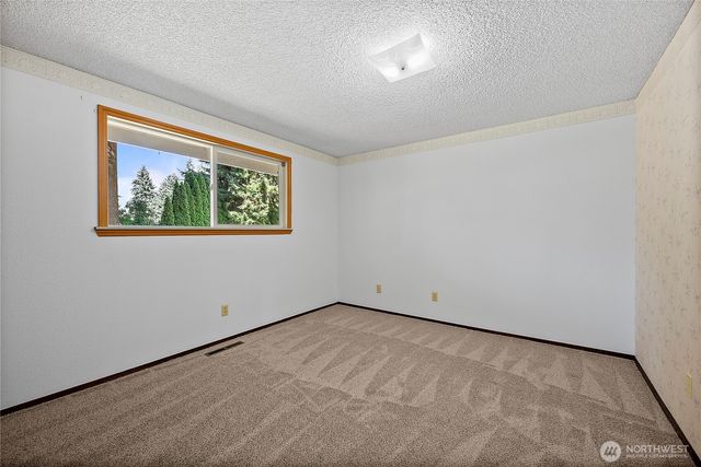 10811 Rampart Drive E, Puyallup, WA 98374