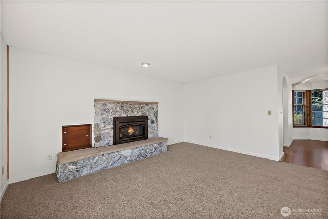 10811 Rampart Drive E, Puyallup, WA 98374