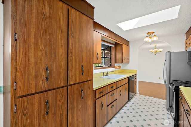 10811 Rampart Drive E, Puyallup, WA 98374