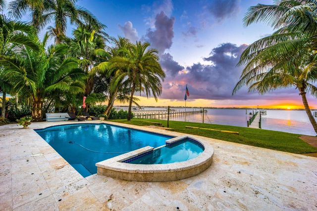 2672 NW South Shore Road, Stuart, FL 34994