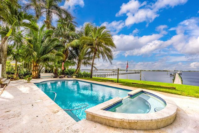 2672 NW South Shore Road, Stuart, FL 34994