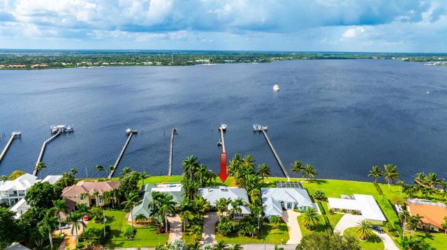 2672 NW South Shore Road, Stuart, FL 34994