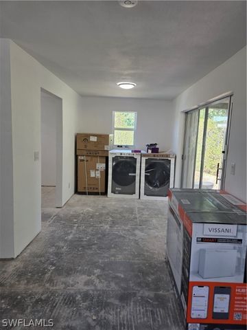 1 Knights Bridge RD A1, Naples, FL 34112