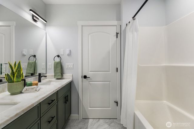 4559 34th Avenue S, Seattle, WA 98118