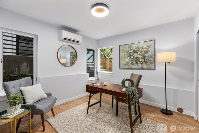 4559 34th Avenue S, Seattle, WA 98118