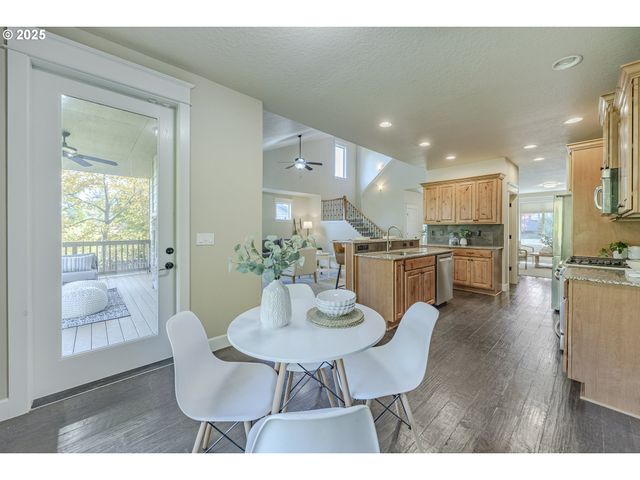 3467 TIMBERBROOK Way, Eugene, OR 97405