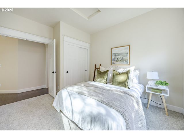 3467 TIMBERBROOK Way, Eugene, OR 97405