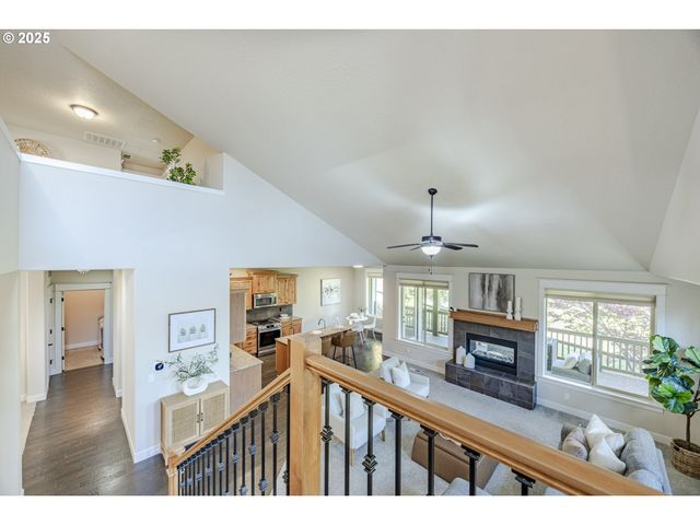 3467 TIMBERBROOK Way, Eugene, OR 97405