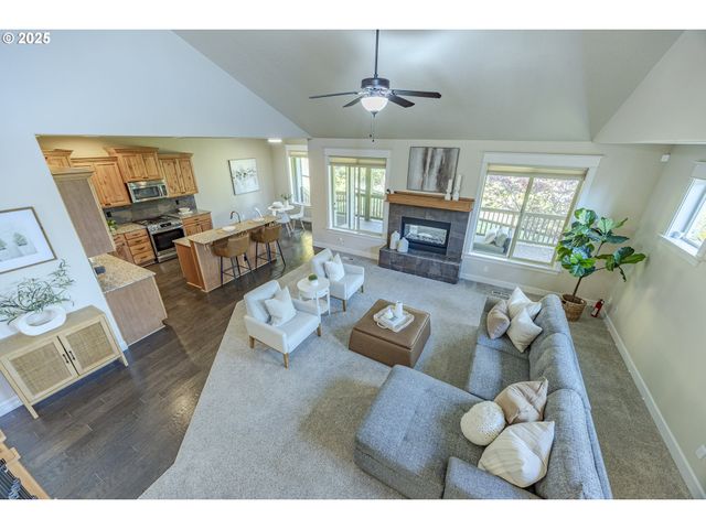 3467 TIMBERBROOK Way, Eugene, OR 97405