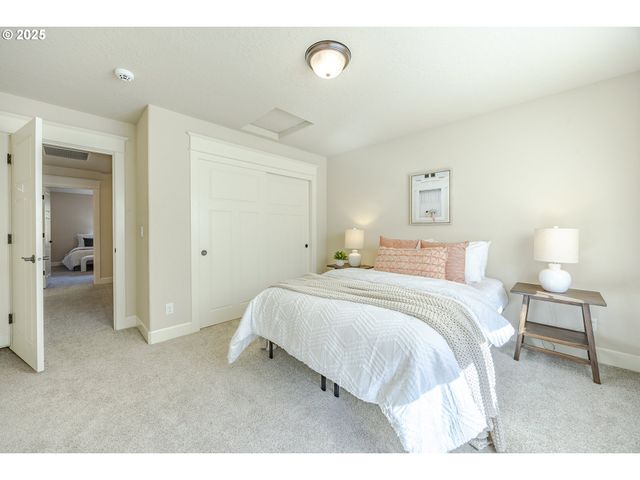 3467 TIMBERBROOK Way, Eugene, OR 97405