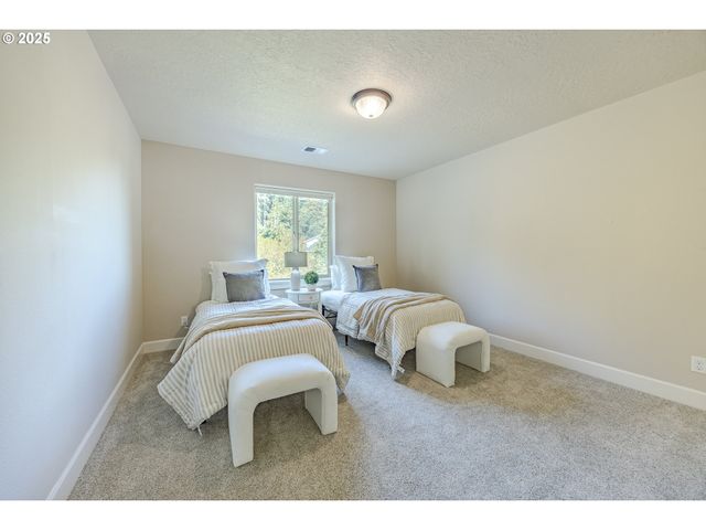 3467 TIMBERBROOK Way, Eugene, OR 97405