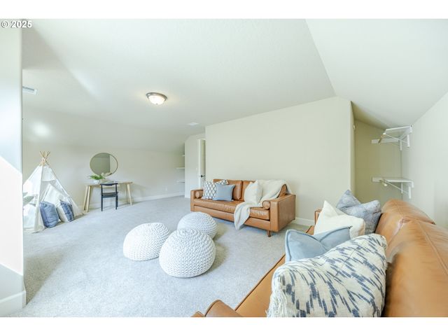 3467 TIMBERBROOK Way, Eugene, OR 97405