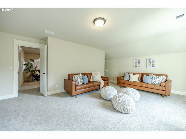 3467 TIMBERBROOK Way, Eugene, OR 97405