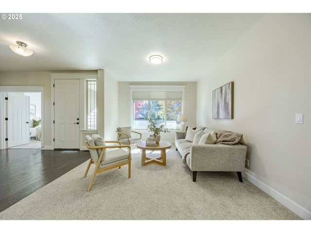 3467 TIMBERBROOK Way, Eugene, OR 97405