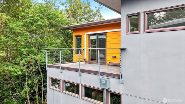 4328 S Bennett Street, Seattle, WA 98118