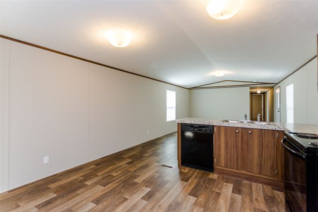 121 Coahoma Street, Mabank, TX 75156