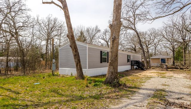 121 Coahoma Street, Mabank, TX 75156