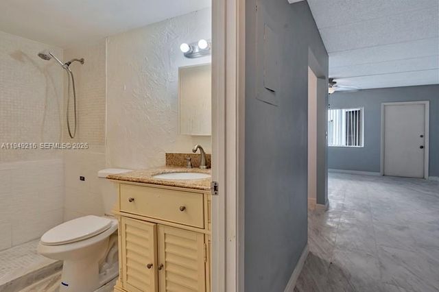 2200 Springdale Blvd 110, Palm Springs, FL 33461