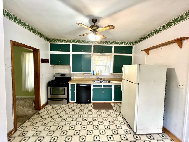 3 Bach Circle, Star Lake, NY 13690