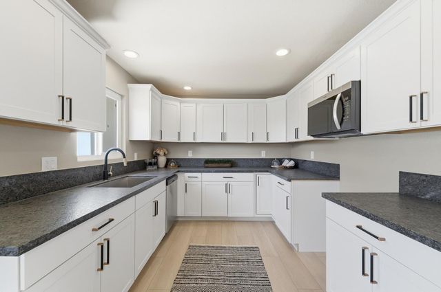 6237 Claus Rd, Riverbank, CA 95367