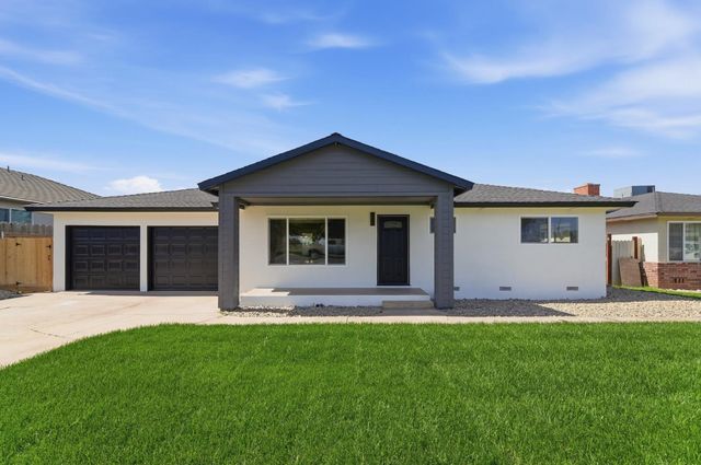 6237 Claus Rd, Riverbank, CA 95367