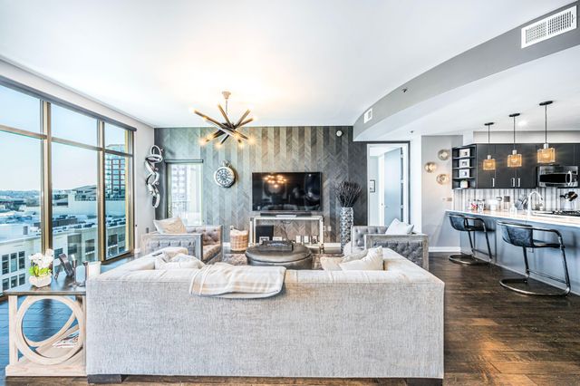 1510 Demonbreun St Apt 1212, Nashville, TN 37203